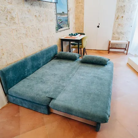 Bue Marino - Exclusive With Castle View