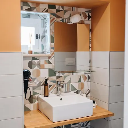 Bue Marino - Exclusive With Castle View