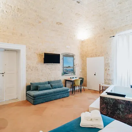 Bue Marino - Exclusive With Castle View Bed & Breakfast Bisceglie
